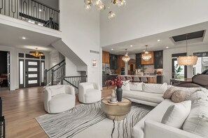 Living area - Ann Parkhill House (Overland Park)