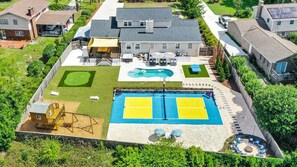 Exterior - Heated Pool, Hot Tub, Pickleball & B-Ball / 10 Min to Beach / Sleeps 20 (Wilmington)