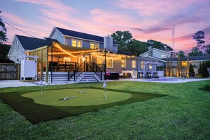 Exterior - Heated Pool, Hot Tub, Pickleball & B-Ball / 10 Min to Beach / Sleeps 20 (Wilmington)