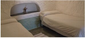 Room - Vrbo Property (Baza)