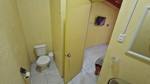 Double or Twin Room | Bilik Mandi
