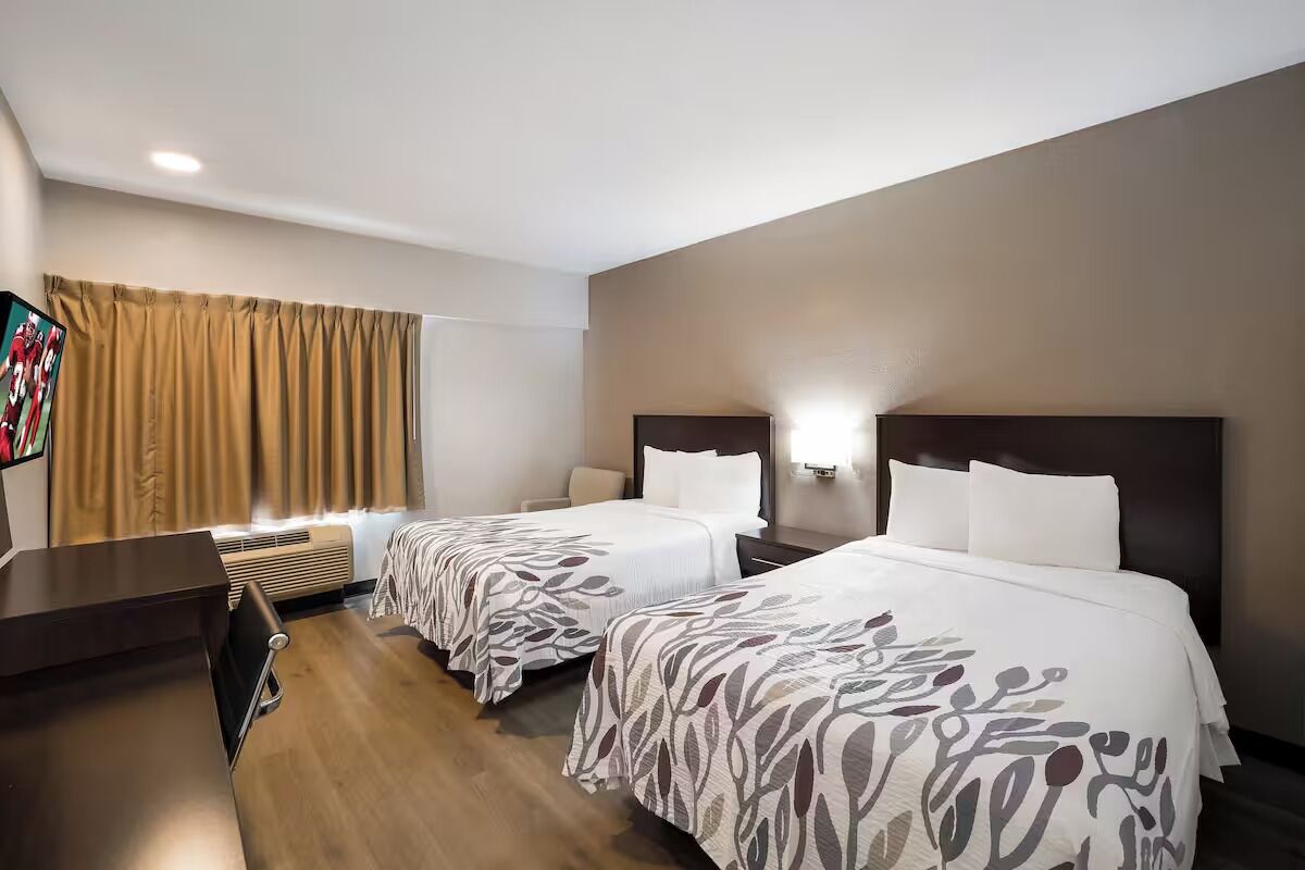 2 Spacious Family Rooms Near Tucson Attractions  Kids Stay Free & Comfortable - Marana, AZ