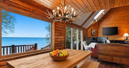 5BR Lake Michigan Log Cabin | Dog Friendly