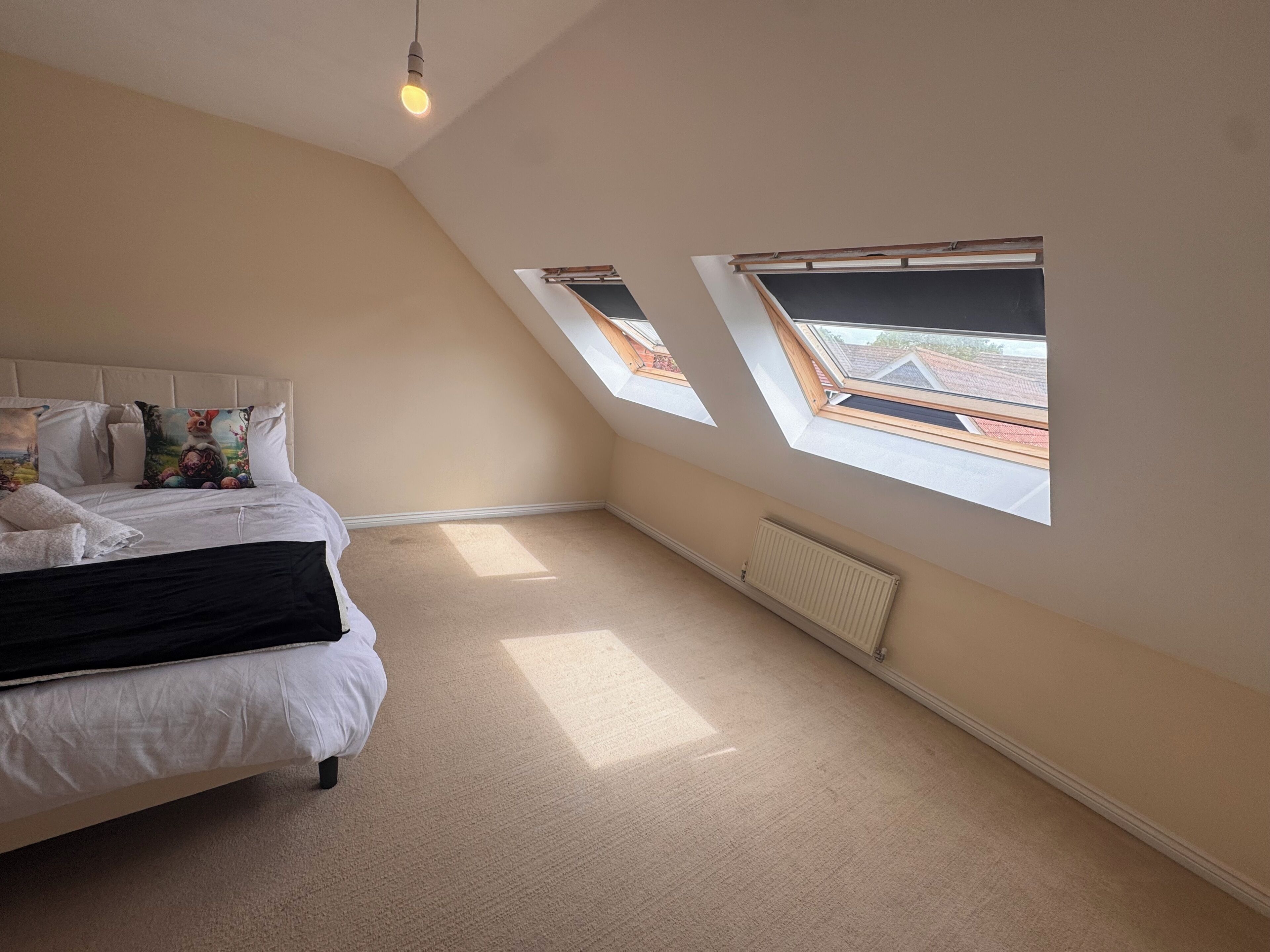 4 bedrooms, WiFi, bed sheets
