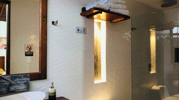 Comfort-Zimmer, 1 Queen-Bett, Bergblick | Badezimmer