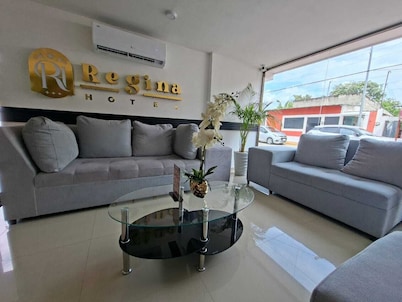Hotel Regina