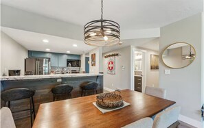Dining - Enjoyable 2-bedroom condo with AC in charming Park City (Park City)
