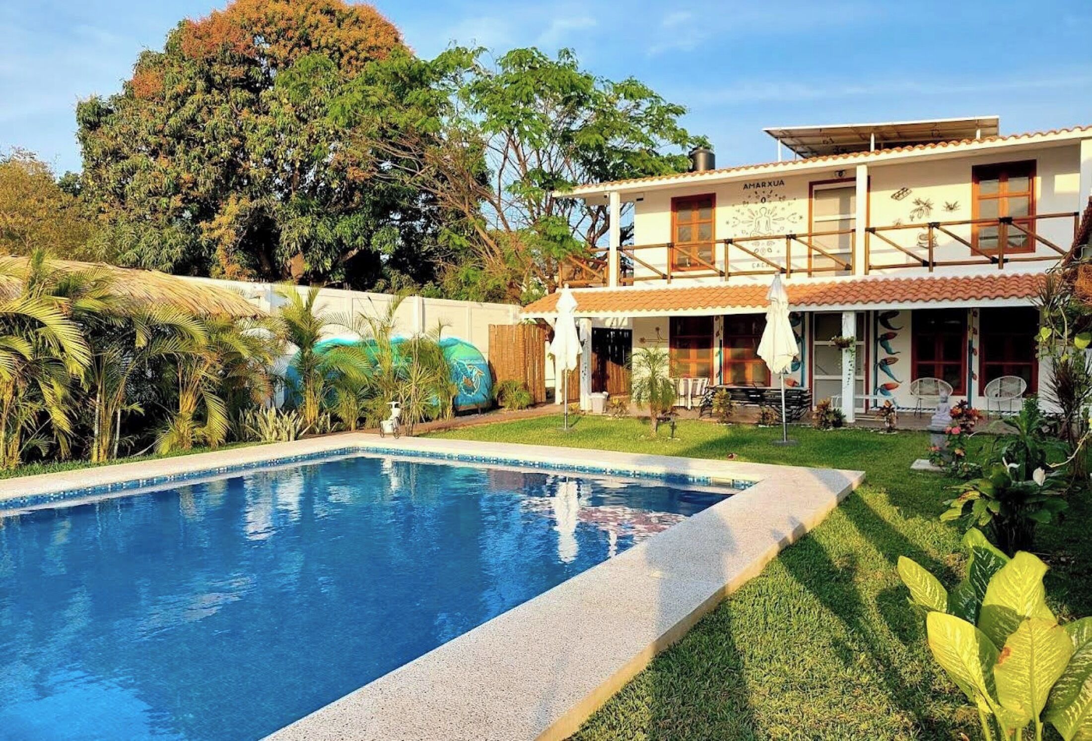 Doppia Luxury, vista piscina | Sala colazione | Colazione a pagamento, servita tutte le mattine 