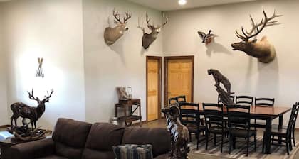 Foxtail Lodge- Lake Rathbun gem!