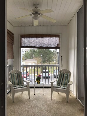 Interior - Cozy 2-bedroom condo at Topsail Landing Condos in Surf City, NC. (Holly Ridge)