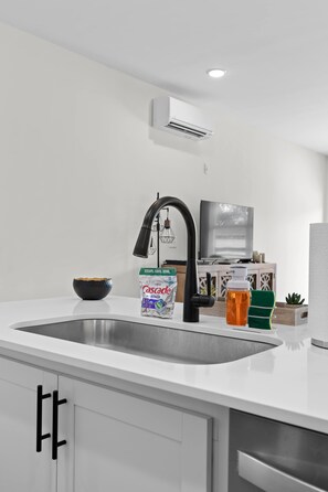 Interior - Chattanooga Getaway-Sleek 2BR at The Poplin (Chattanooga)