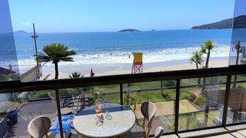 Panoramic Apartment | Outdoor dining