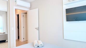 Apartment | Blackout drapes, iron/ironing board, WiFi (free), bed sheets