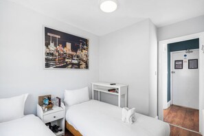 Bed sheets - Oriental Two | By My Getaways (Brighton)