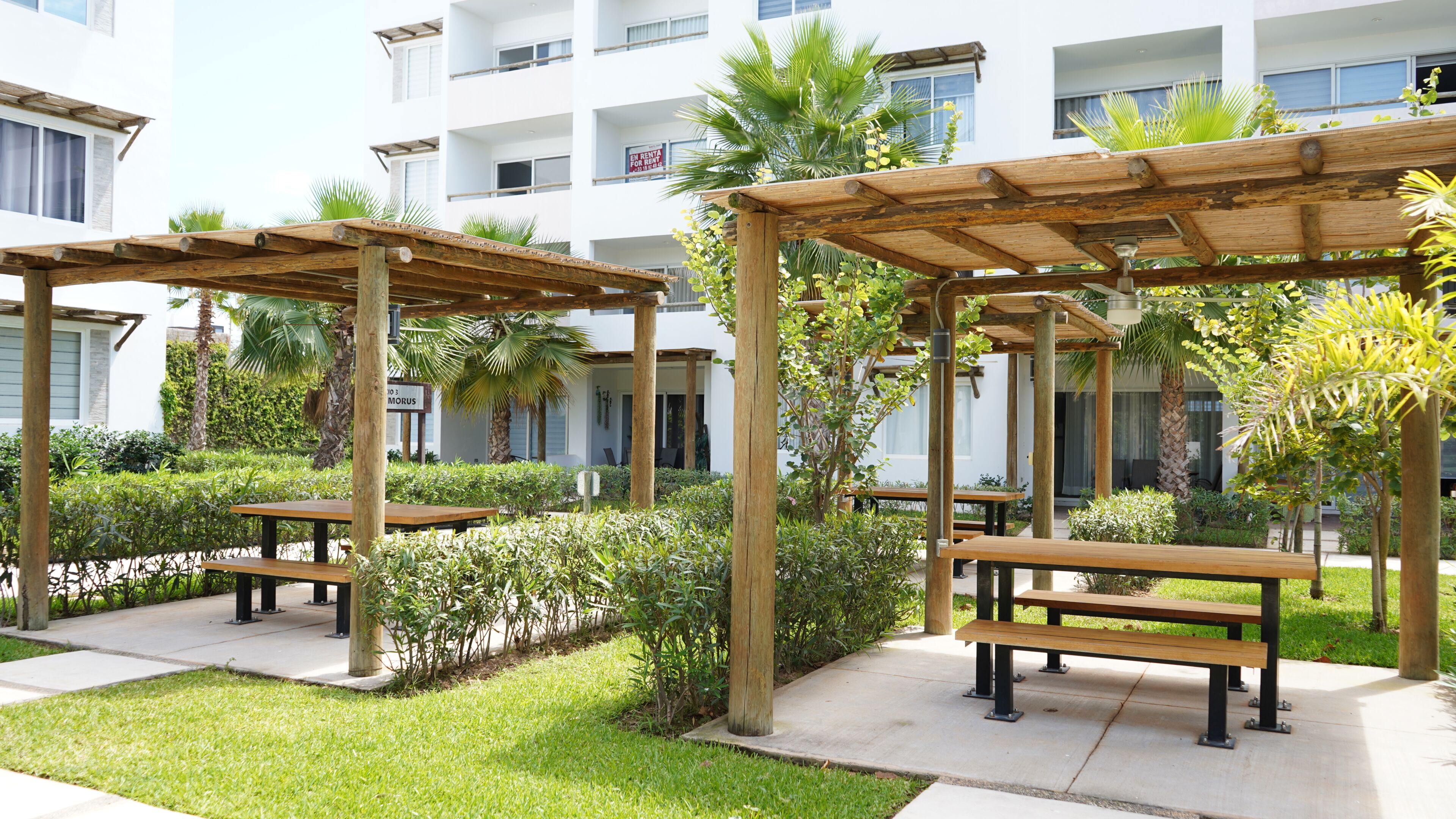 Standard Apartment, Balcony | Outdoor dining