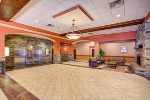 Interior - Top-Floor Condo Overlooking the River – Pet Friendly! (Wisconsin Dells)