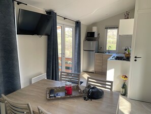 Private kitchen - Vrbo Property (Saillagouse)