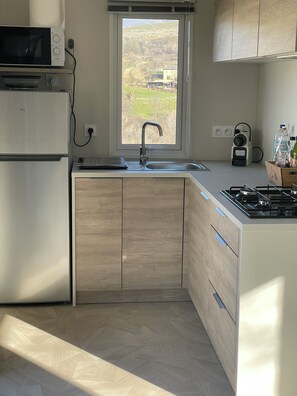 Private kitchen - Vrbo Property (Saillagouse)
