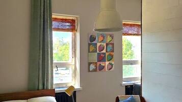 Single Room | Free WiFi, bed sheets