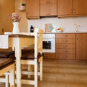 Private kitchen - Elaia Comfort Apartment (Gaios)