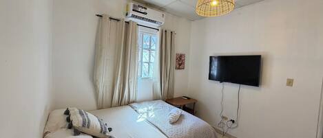 2 bedrooms, free WiFi, wheelchair access