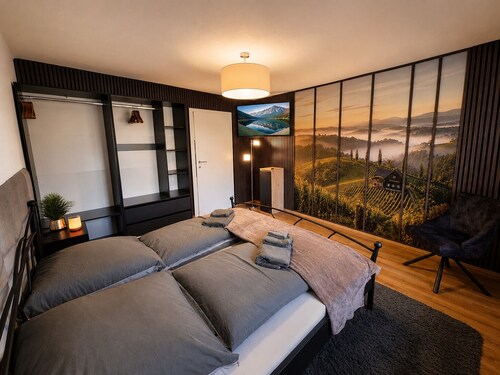 Stylish chalet with family comfort & modern feel-good ambience
