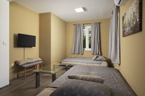 Room - Apartment Valentino 3 with shared Pool (Ližnjan)