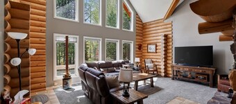 Golf Course Cabin | Sleeps 16, Hot Tub, Game Room, Golf, 25min to YSNP