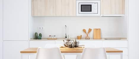 Fridge, microwave, coffee/tea maker, toaster