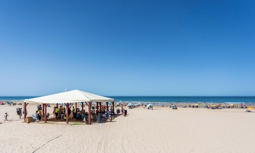 Delfin Azul 1 by Cadiz Time