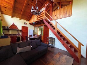 Deluxe-Chalet, Gartenblick | Wohnbereich