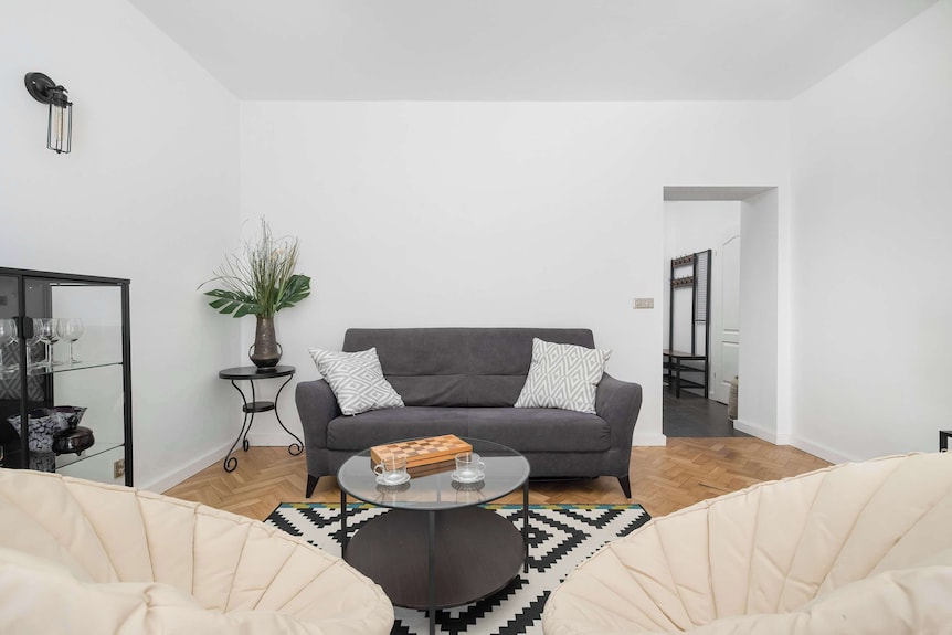 Spacious Apartment On Wrocław Market | Balcony - Wrocław