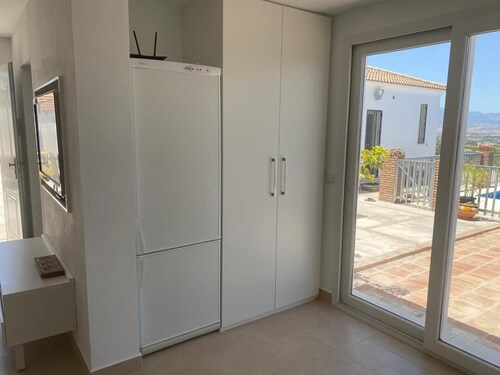 Studio Sleeps 2 With Air Conditioning