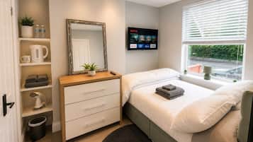 1 bedroom, iron/ironing board, WiFi, bed sheets