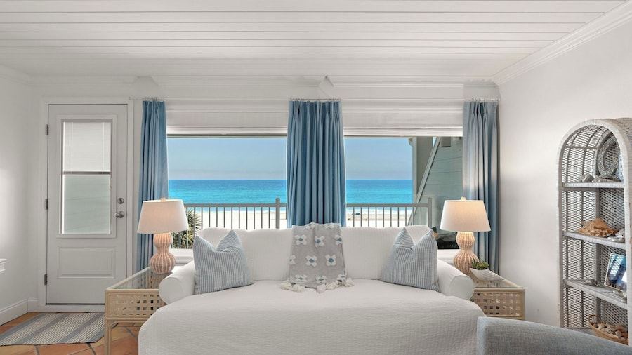 Peace Beach by Avantstay Beachfront + Gulf Views + Beach Gear Quiet PCB