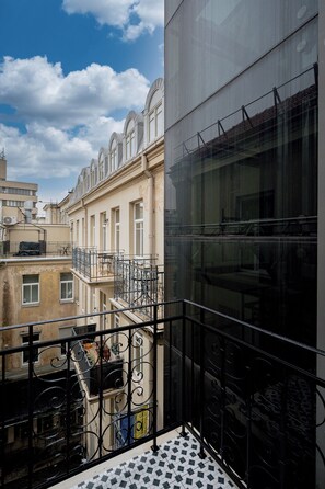Property grounds - Luxury 1-bedroom and living room apartment heart of city Vilnius (Vilnius)