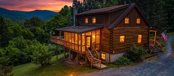 Hot Tub, Private Trails, Waterfall & Outdoor Fun