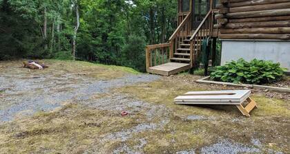 Mountainside Log Cabin w Private Waterfall access