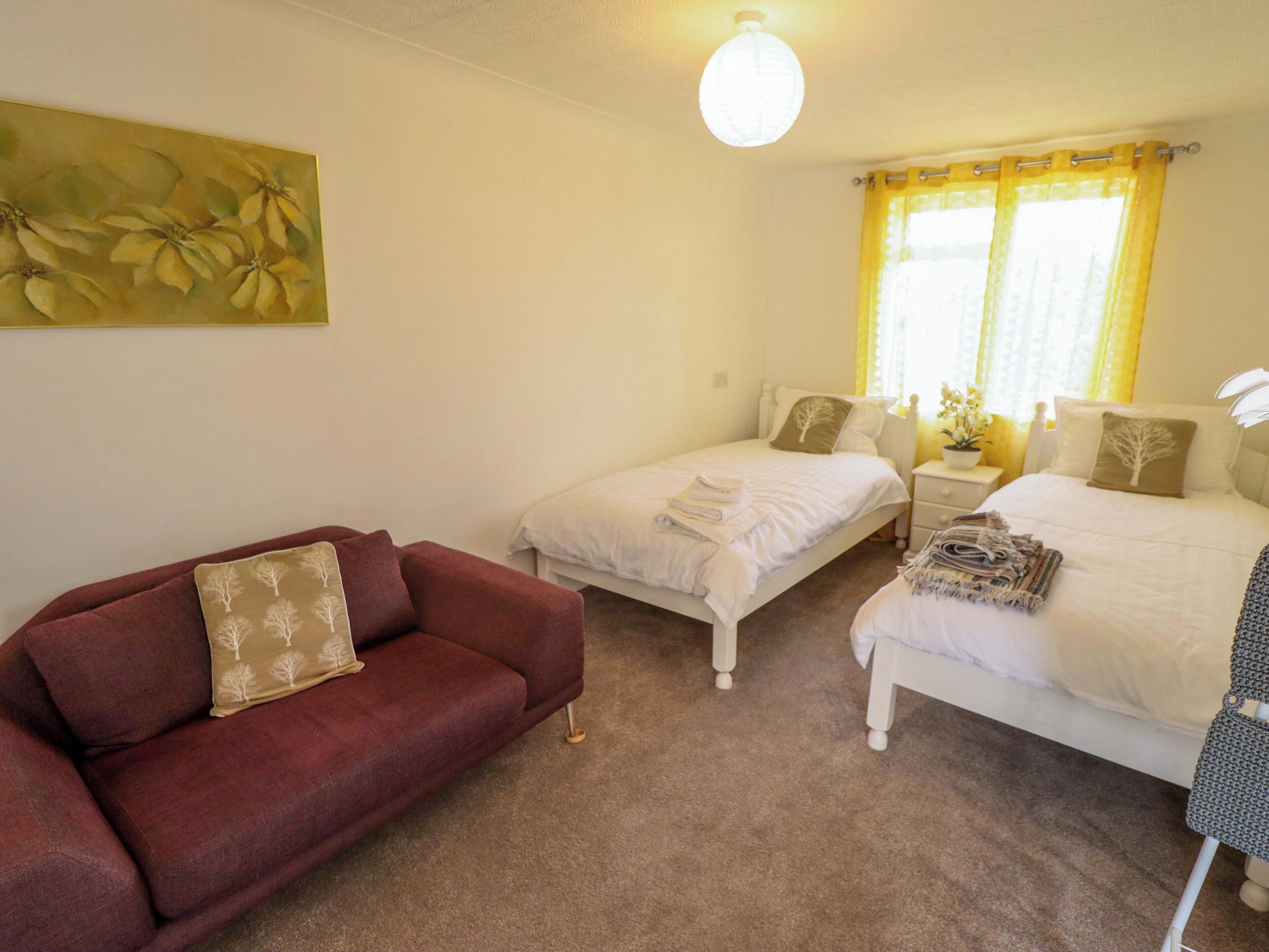 4 bedrooms, WiFi (free), individually decorated, individually furnished