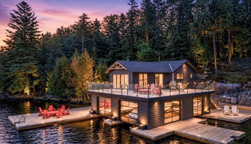 3 bed 3 bath Boathouse on Lake Rosseau