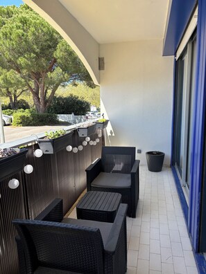 Terrace/patio - Vrbo Property (La Grande-Motte)