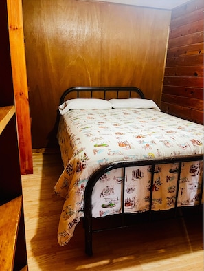 WiFi, bed sheets