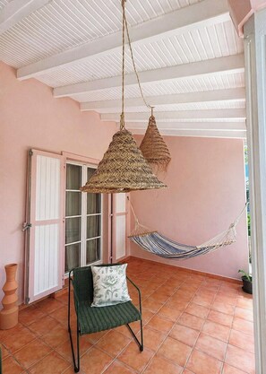 Terrace/patio - Fully renovated Baie Orientale villa with private pool, sleeps 4-6 (saint Martin)