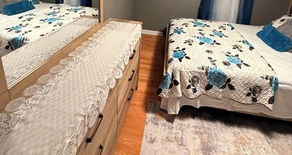 Cozy 1-bedroom house in welcoming Bridgeport