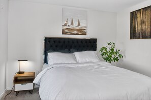 5 Schlafzimmer, Bügeleisen/Bügelbrett, kostenloses WLAN, Bettwäsche