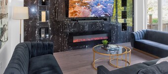 Saint Suites Luxury Executive Home - 4Bed + 3bath