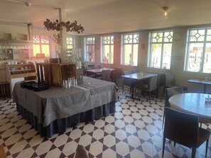 Ruokailu