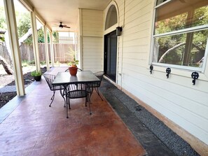 Outdoor dining - Home Casa Blanca Round Rock Sport Ctr-ACL - F1 (Round Rock)