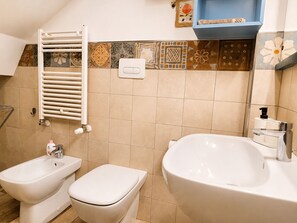 Bathroom - B&B Interno SG - Two-room apartment in downtown L'Aquila (L'Aquila)