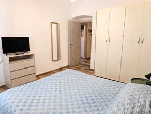 1 室のベッドルーム、WiFi、ベッドシーツ